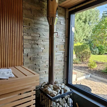 Relax Se Zahradnim Wellness 俄斯特拉发